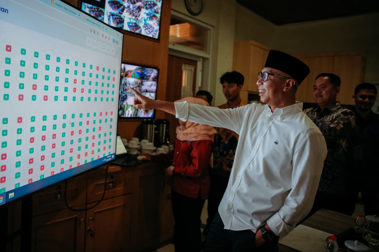 Gubernur Mirza : Guru Berkualitas, Kunci Utama SDM Unggul LampungGubernur Mirza : Guru Berkualitas, Kunci Utama SDM Unggul Lampung